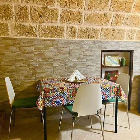 Cattleya Apartment Mola di Bari Bagian luar foto