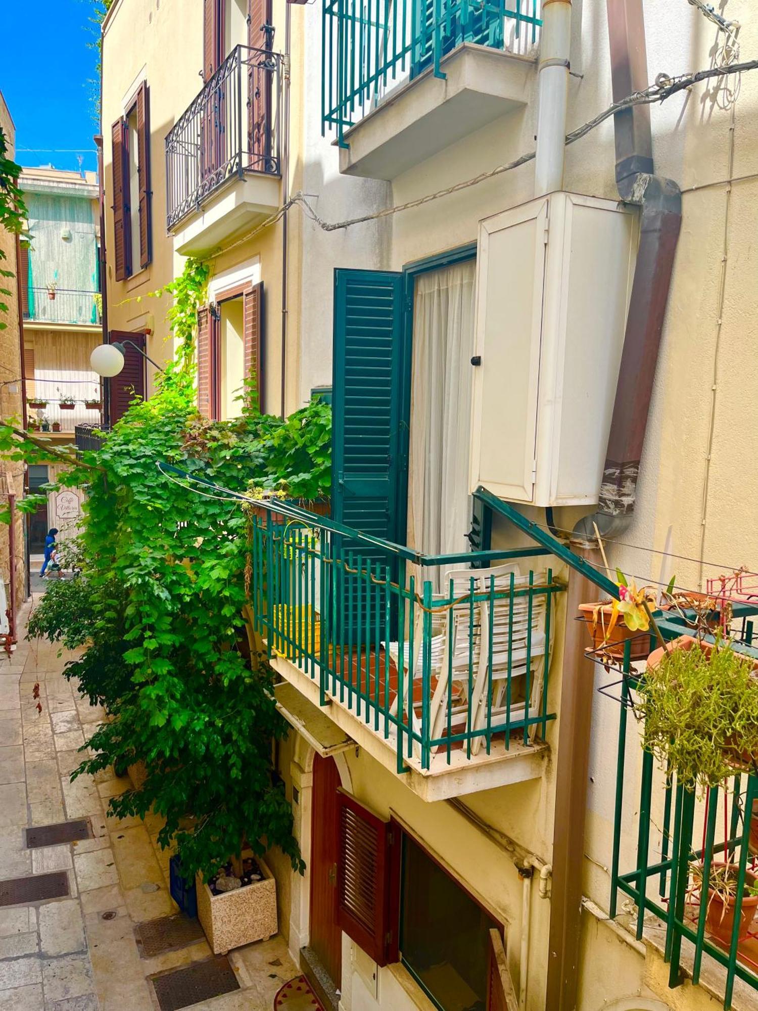 Cattleya Apartment Mola di Bari Bagian luar foto