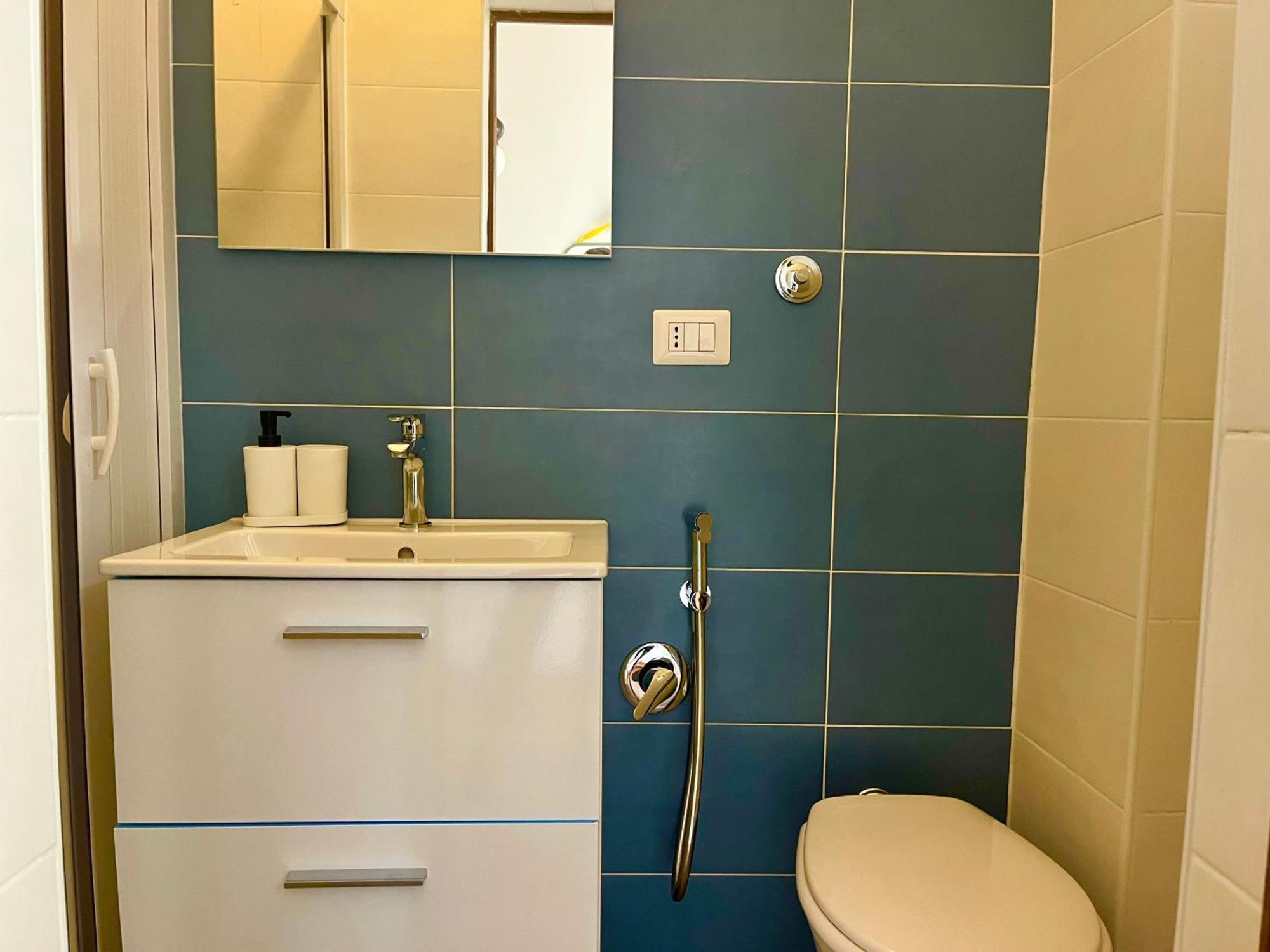 Cattleya Apartment Mola di Bari Bagian luar foto