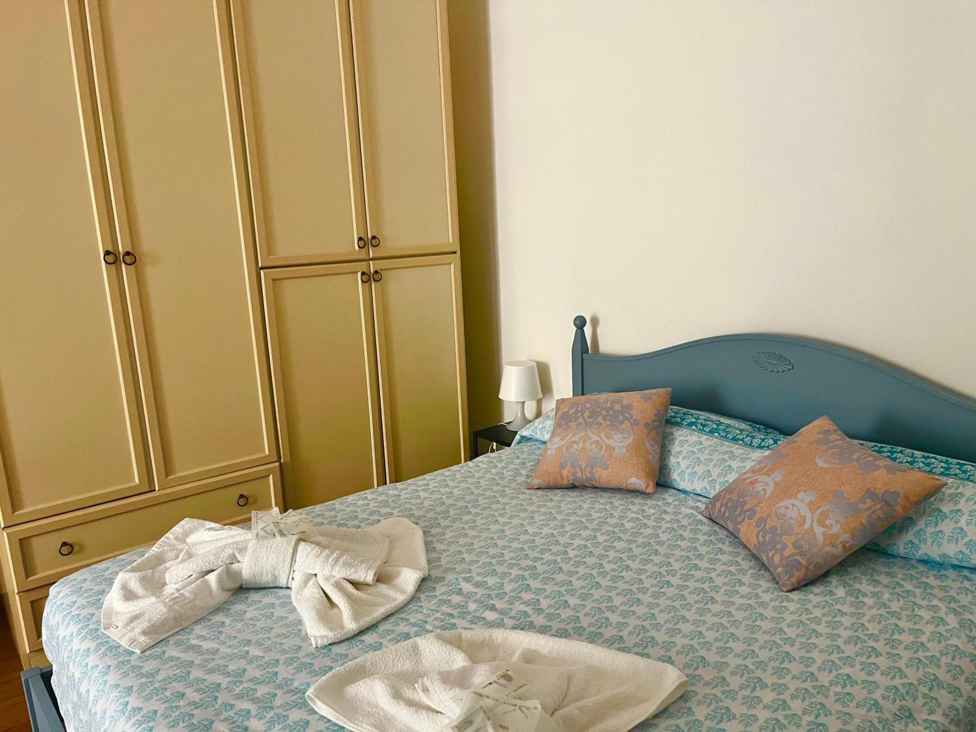 Cattleya Apartment Mola di Bari Bagian luar foto